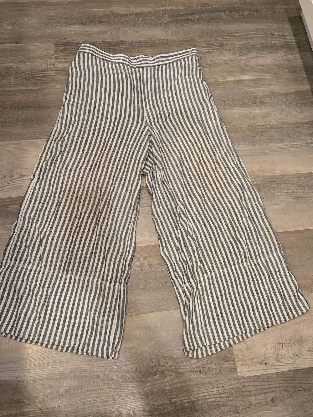 Banana Republic Black & White Vertical Stripe Wide-Leg Pants